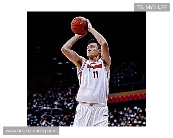 周鹏:从篮球场上的奋斗者到人生舞台的领航者之路